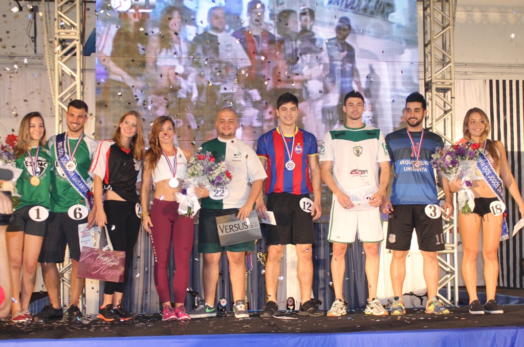 Desfile dos atletas e eleição do Rei e Rainha marcam a abertura dos XXXII  Jogos da Unisanta, nesta segunda (10)