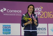 Julia Sebastian, da Unisanta, garante dois ouros em evento-teste da Natação para os Jogos Olímpicos Rio 2016
