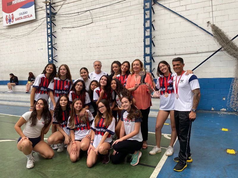 Copa Mestre Álvaro de Vôlei Feminino reúne equipes do ES no domingo