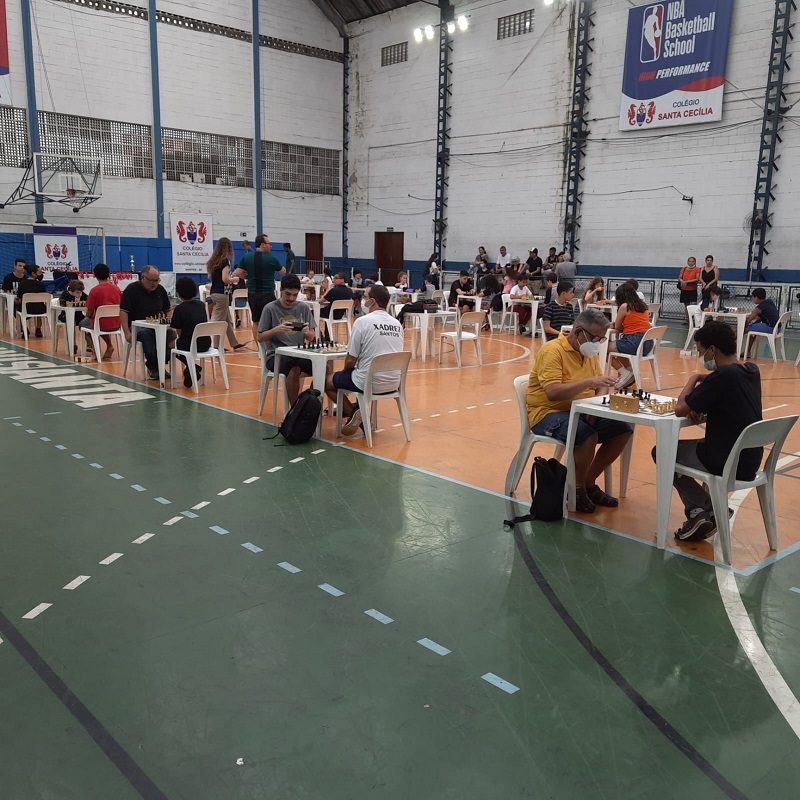 Talento santista se destaca nos campeonatos de xadrez escolar do