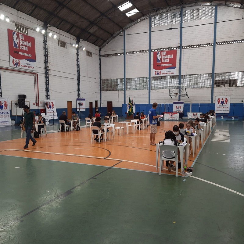 Talento santista se destaca nos campeonatos de xadrez escolar do