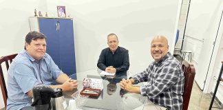 Coordenador da Pós-Graduação Stricto Sensu recebe docentes do IFSP no campus