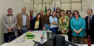 Christiane Torloni participa de encontro com mestrandos na Unisanta